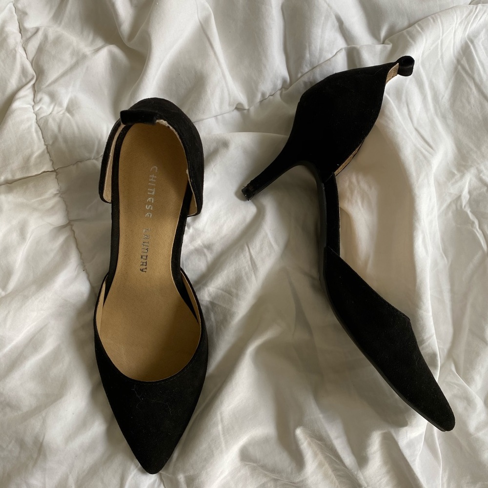 Chinese Laundry black suede heels